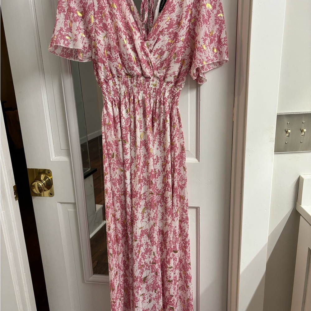Chic Pink Floral Maxi Dress